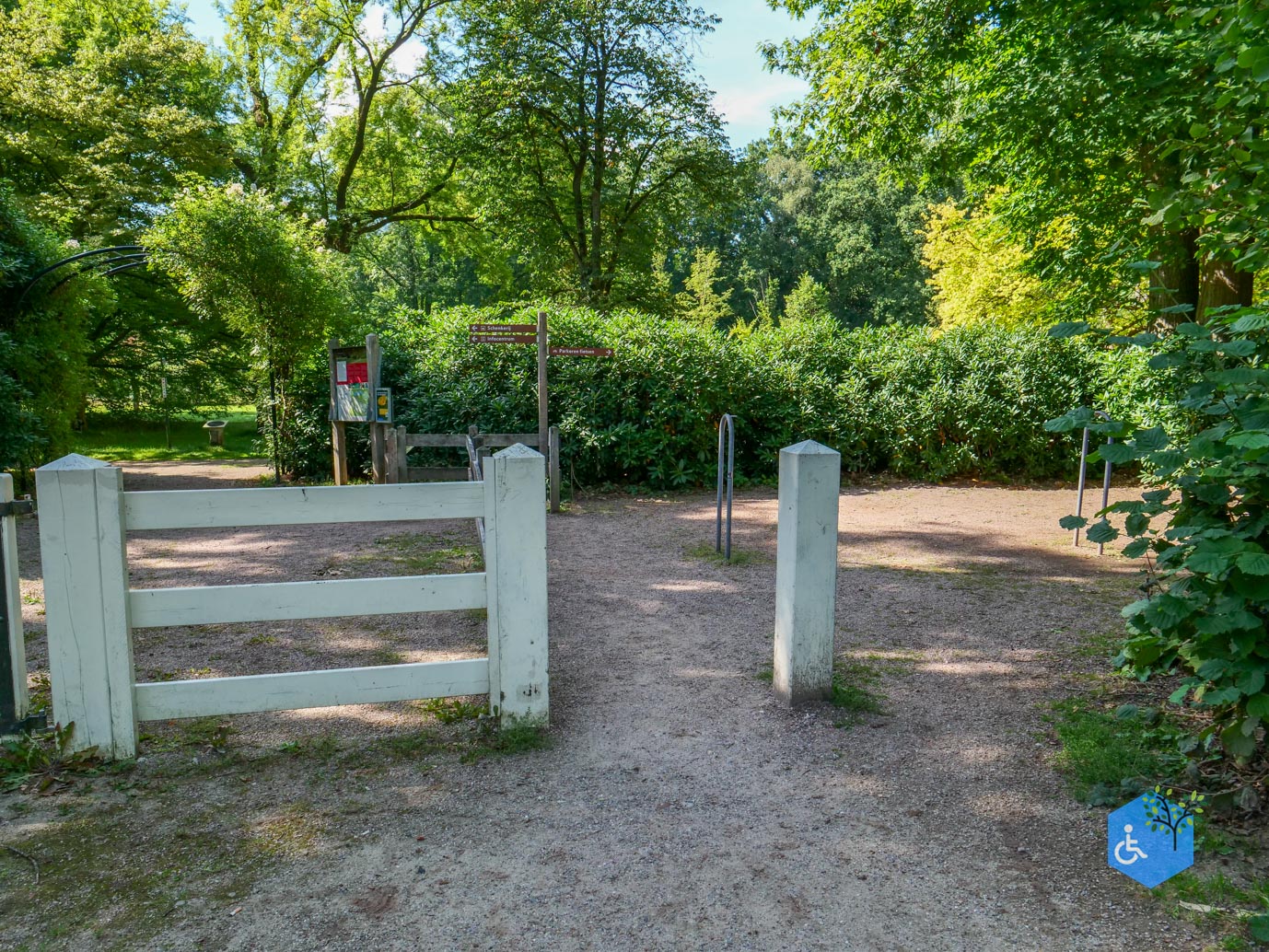 De_Lutte_Arboretum_Poort_Bulten_06-09-2025-03